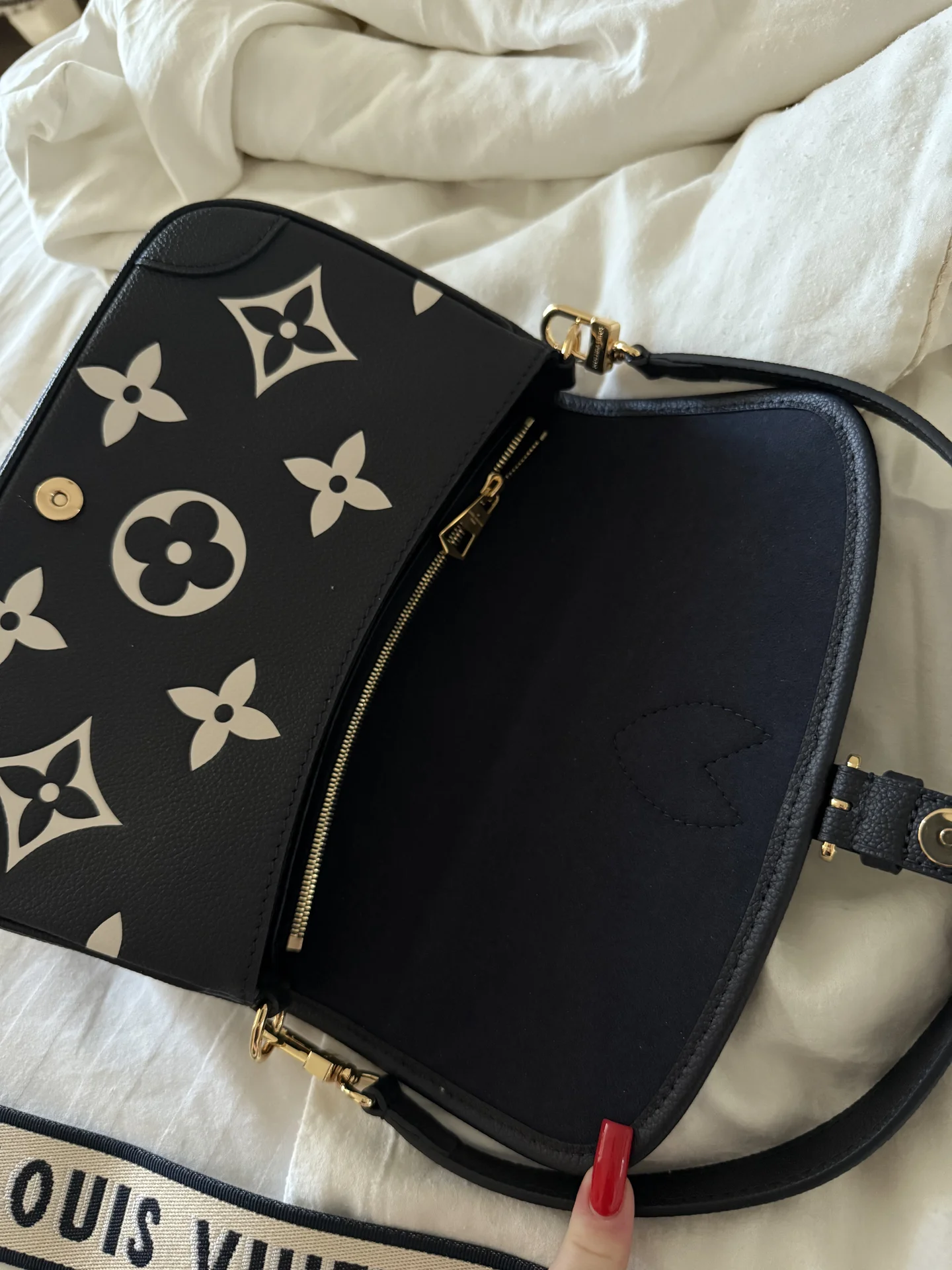 Сумка Louis Vuitton - миниатюра 4
