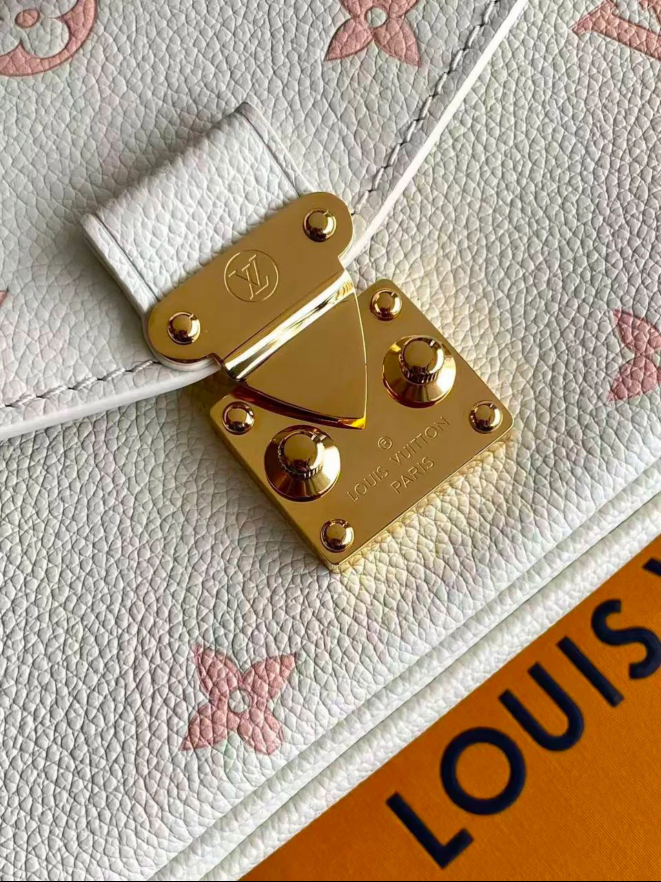 Сумка Louis Vuitton Pochette Metis - миниатюра 8