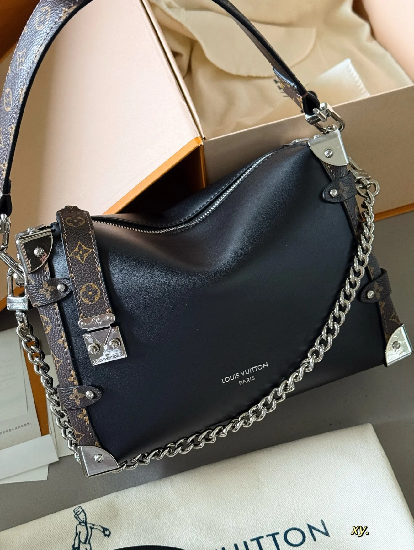 Сумка Louis Vuitton Side Trunk - изображение 1