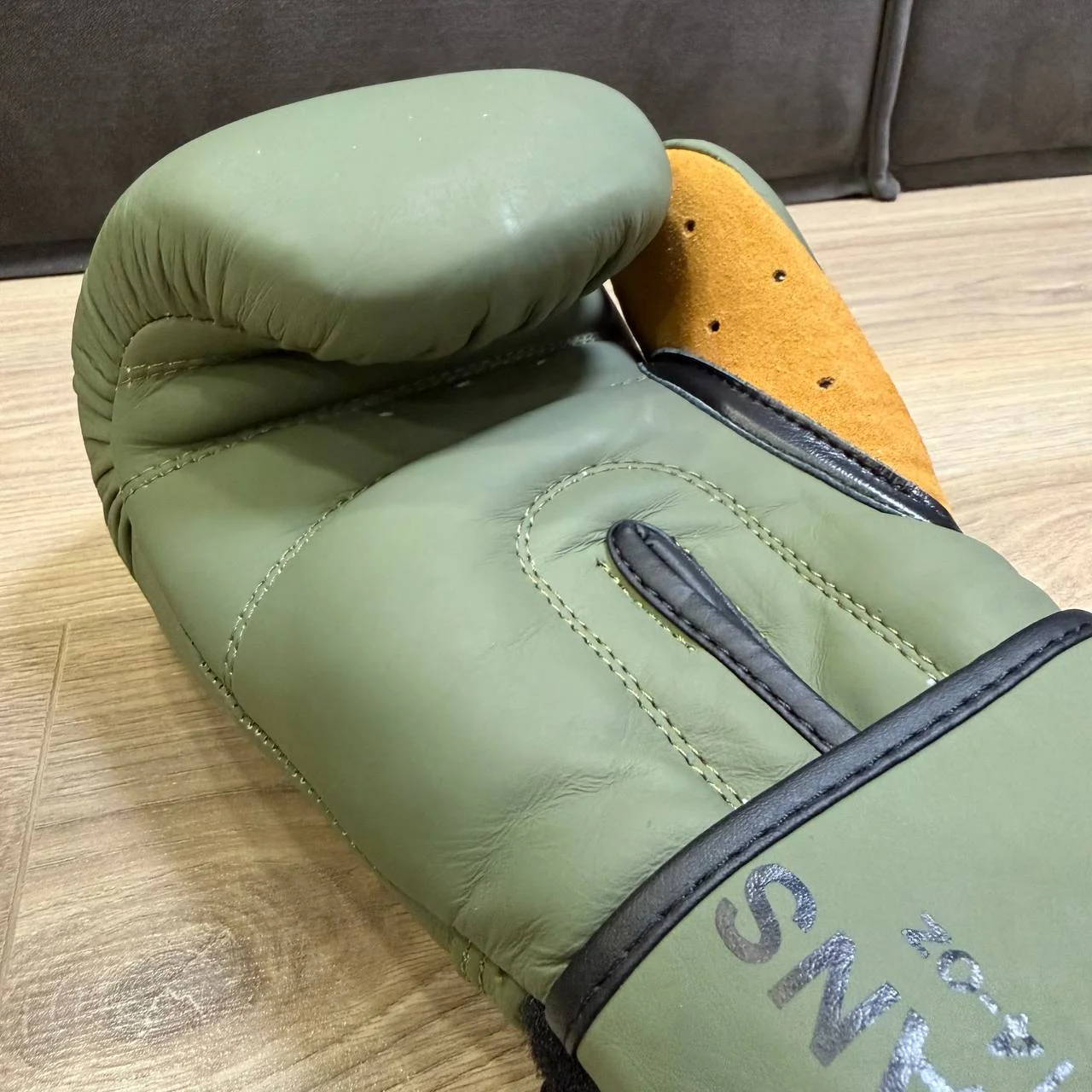 Перчатки боксерские 14oz Benlee Evans Оригинал - миниатюра 9