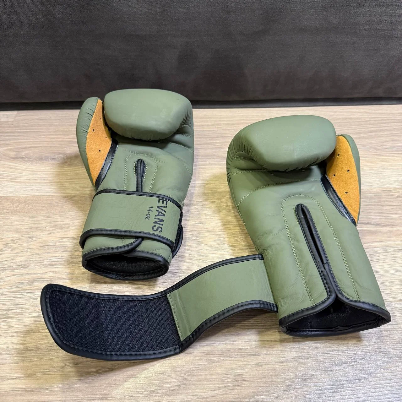 Перчатки боксерские 14oz Benlee Evans Оригинал - миниатюра 10
