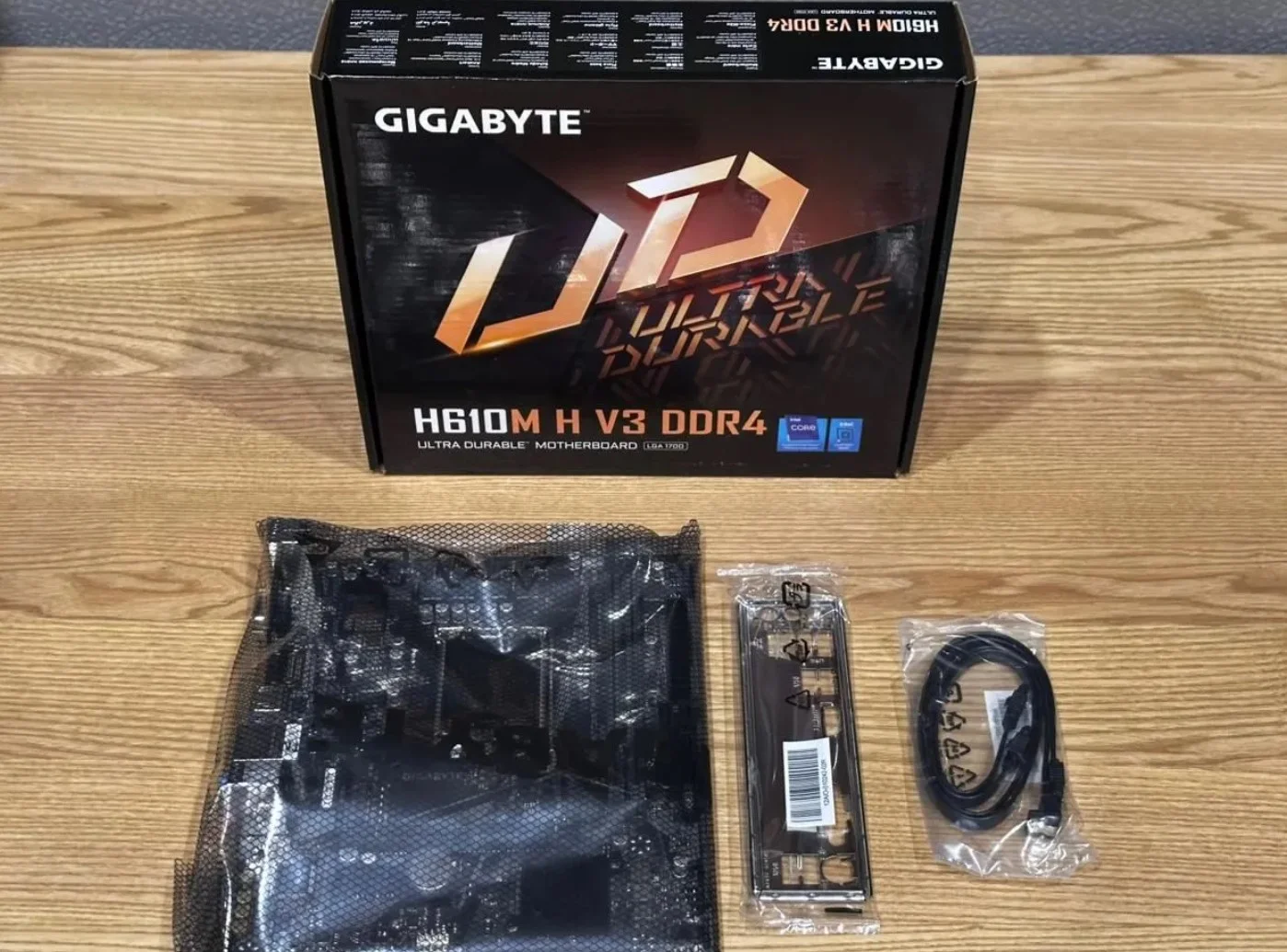 Материнская плата gigabyte H610M H V3 DDR4 - миниатюра 4