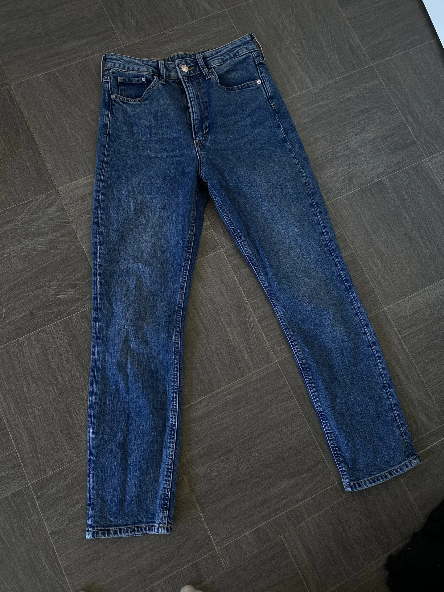 Джинсы H&M - миниатюра 4