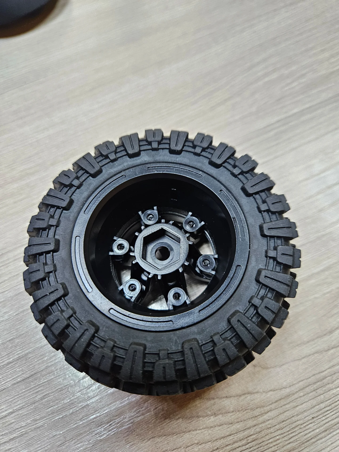 Колёса от модели MJX H12Y+ - миниатюра 3