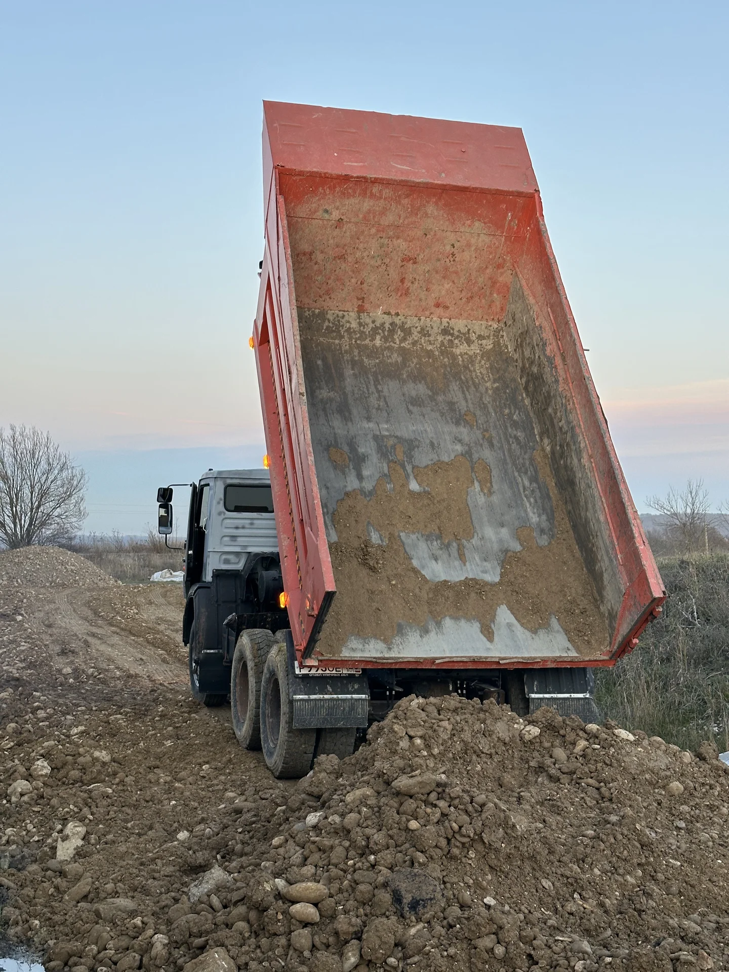 УСЛУГИ САМОСВАЛА 10м3 - миниатюра 3