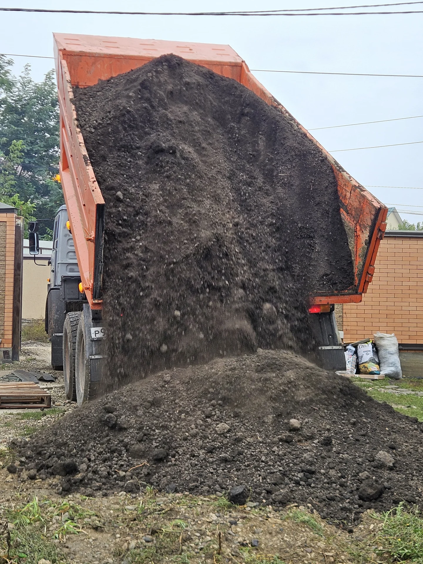УСЛУГИ САМОСВАЛА 10м3 - миниатюра 9