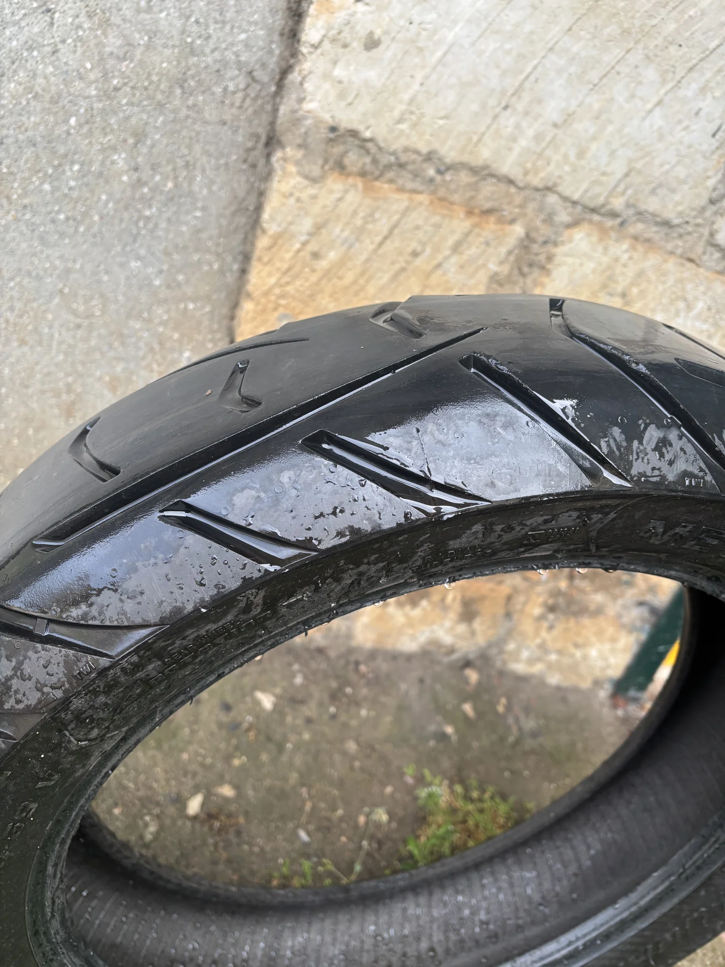 Шина 150/70R17 - миниатюра 2