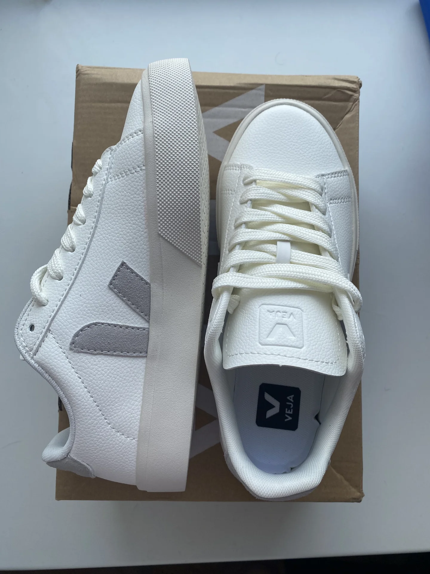 кеды \ кроссовки женские veja - изображение 1