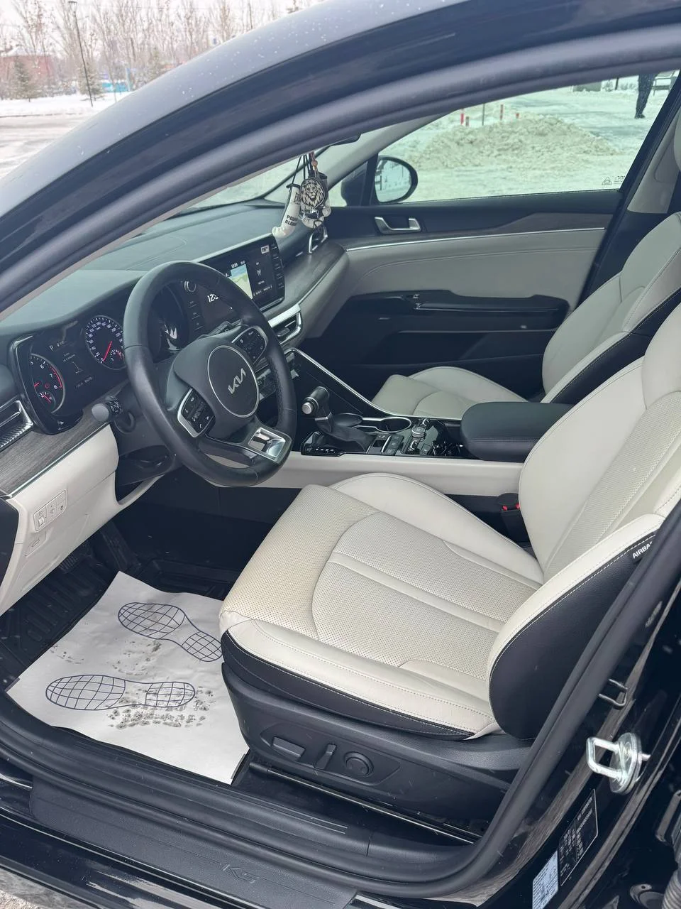 Kia K5 2022 - миниатюра 8