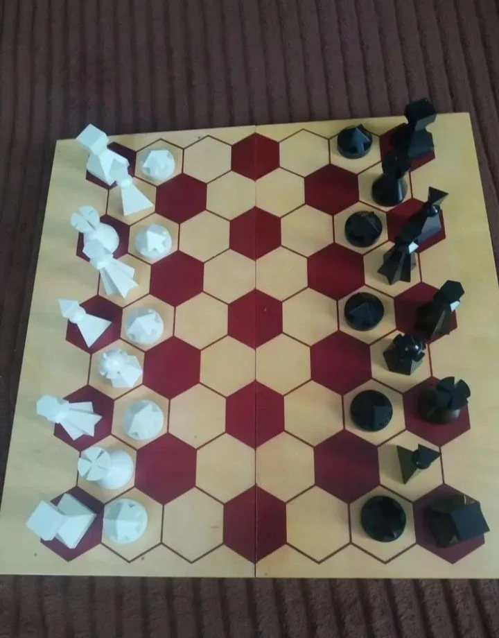 Настольная игра - миниатюра 3