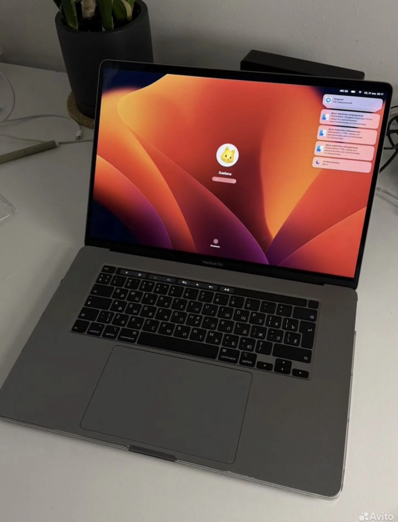 Macbook pro 16 2019 i7 32 gb 512 gb - миниатюра 3