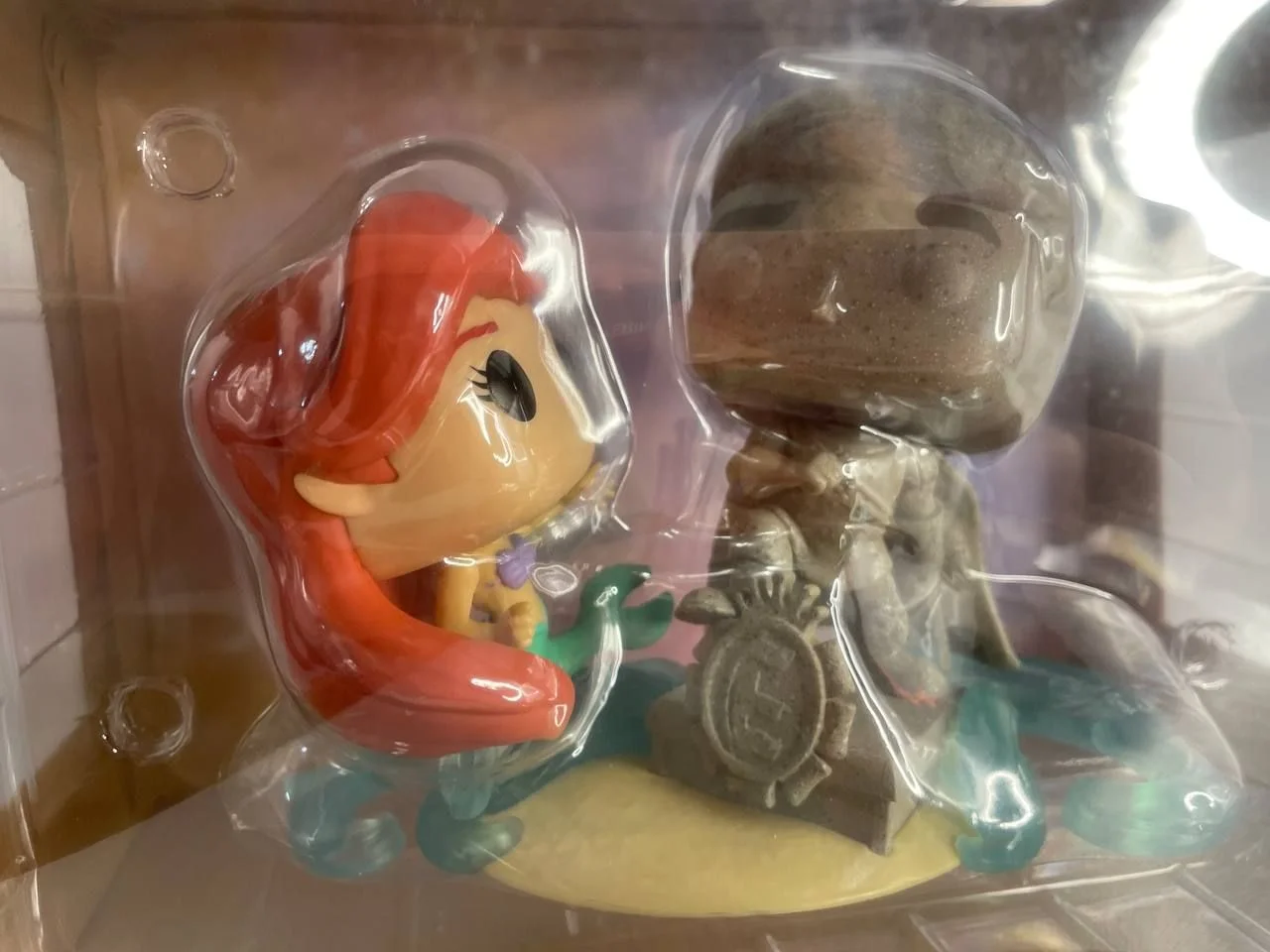 коллекционная фигурка Ariel with Eric Statue 1169 - миниатюра 2