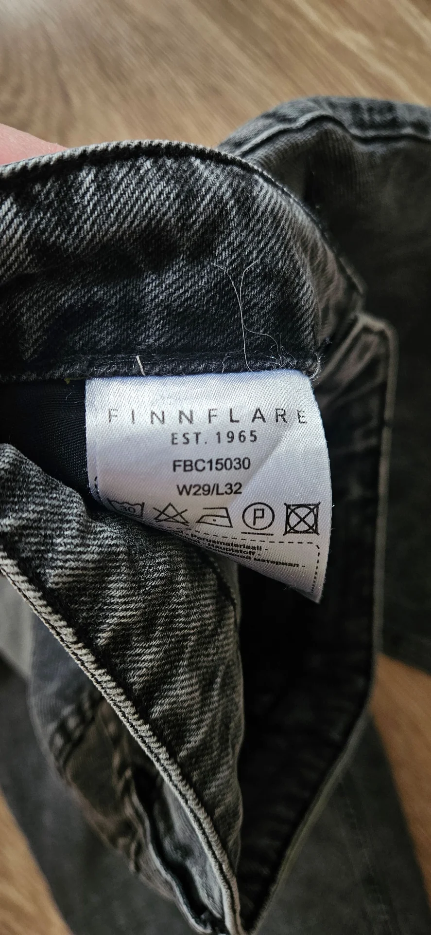 Женские джинсы Finn Flare - миниатюра 2