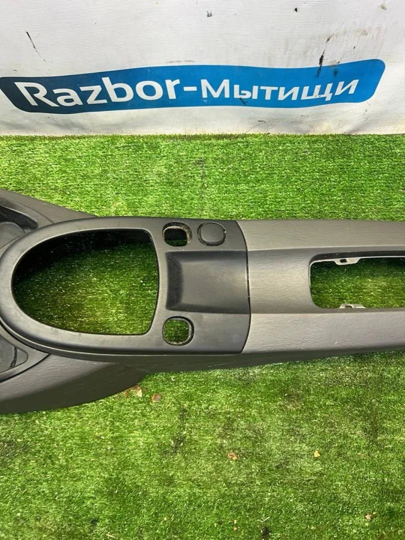 Консоль салона Ford Focus рест. (2001 - 2005) - миниатюра 3
