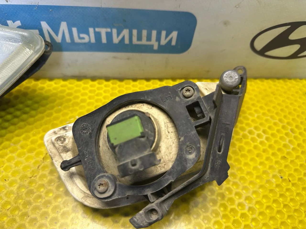 Фара противотуманная Ford Focus (1998 - 2001) - миниатюра 6