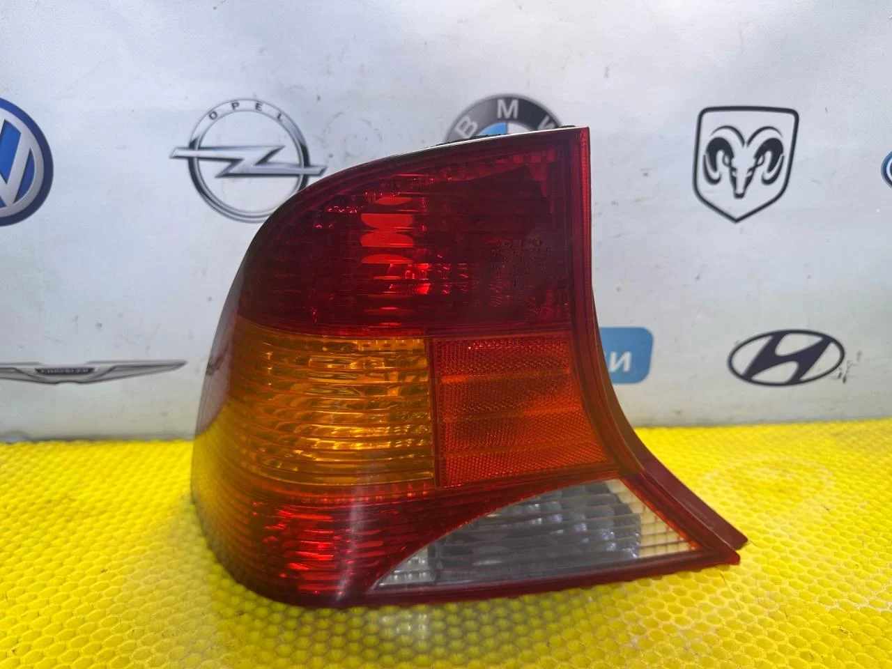 Фонарь задний левый Ford Focus рест. 2004 - изображение 1
