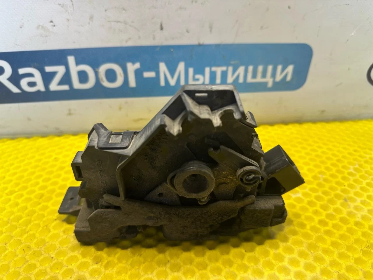 Замок двери задней левой Ford Focus рест. 2004 - миниатюра 5