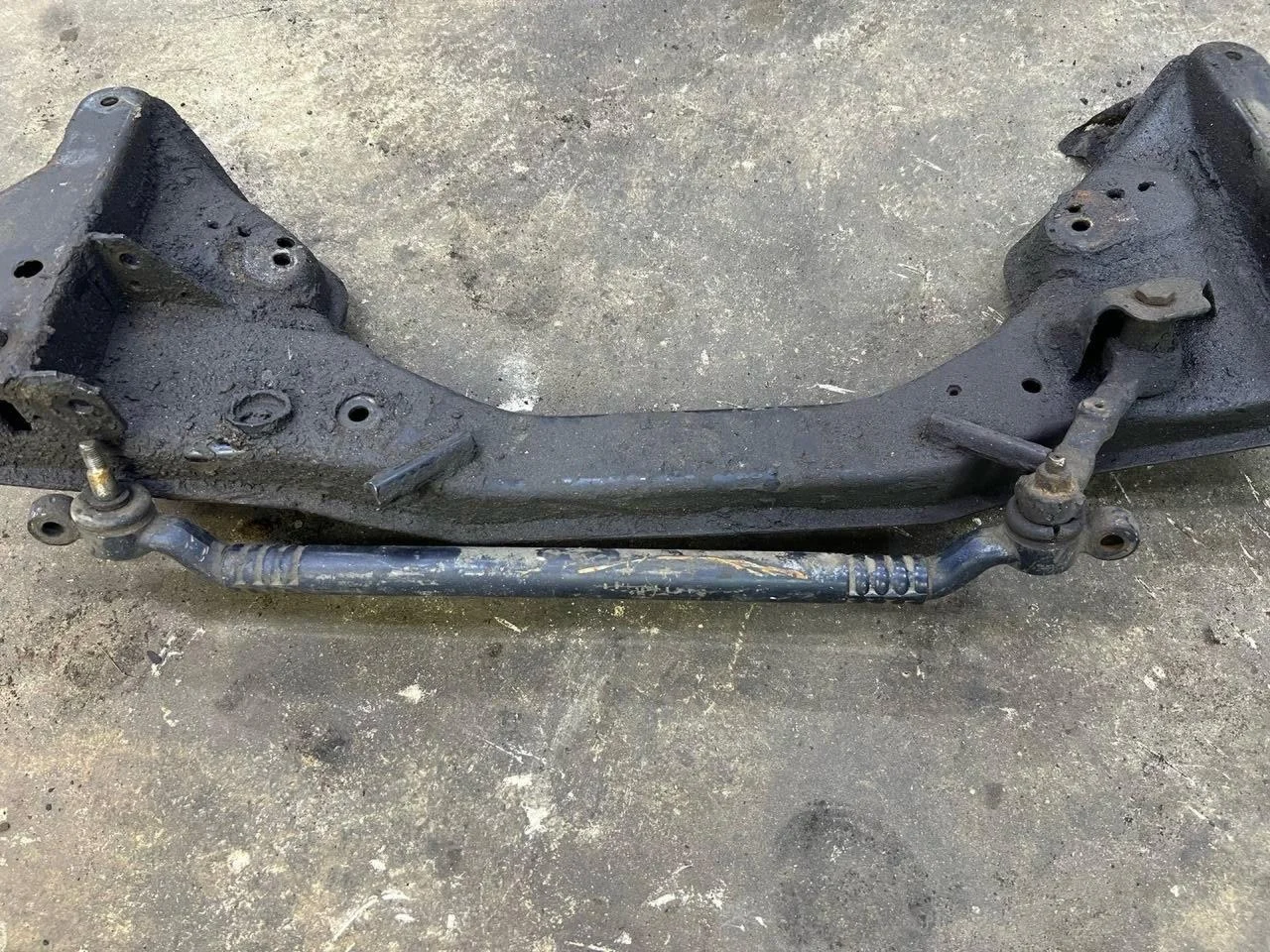 Передняя балка (подрамник) BMW 5 E34 1990 - миниатюра 5