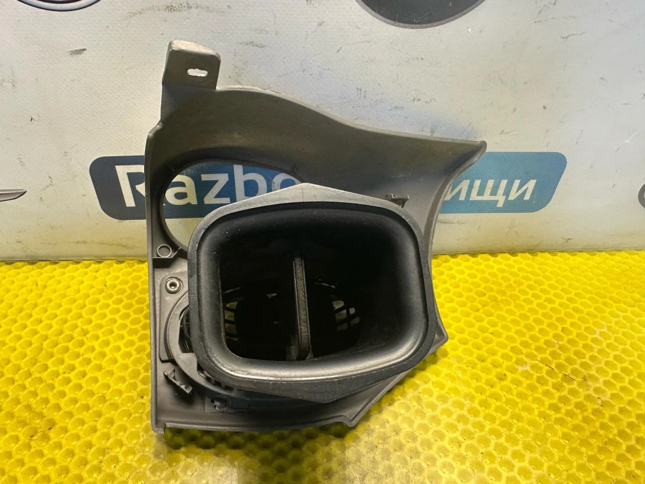 Дефлектор обдува салона левый Ford Focus рест. - миниатюра 5