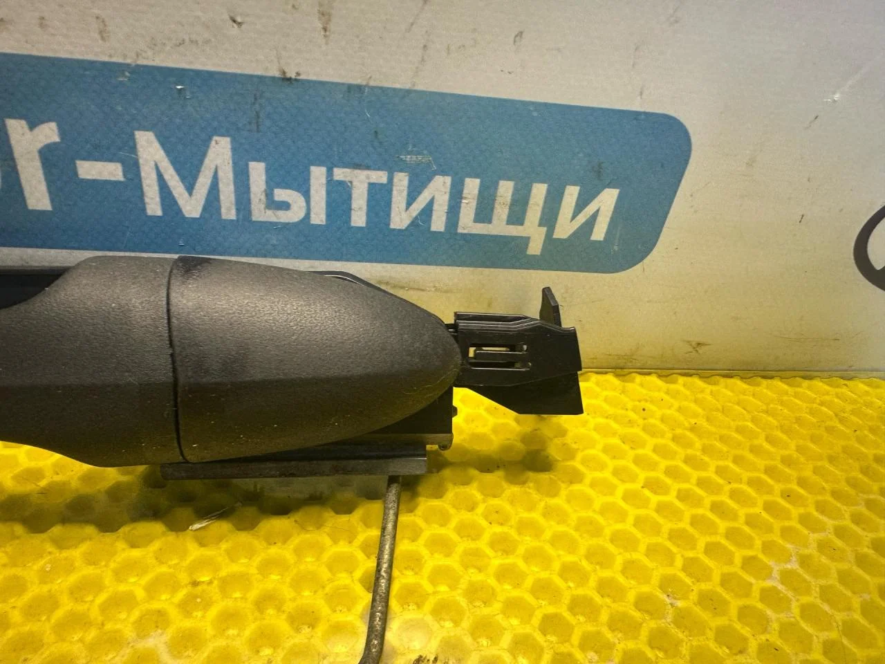 Ручка наружная двери задней правой Ford Focus - миниатюра 3