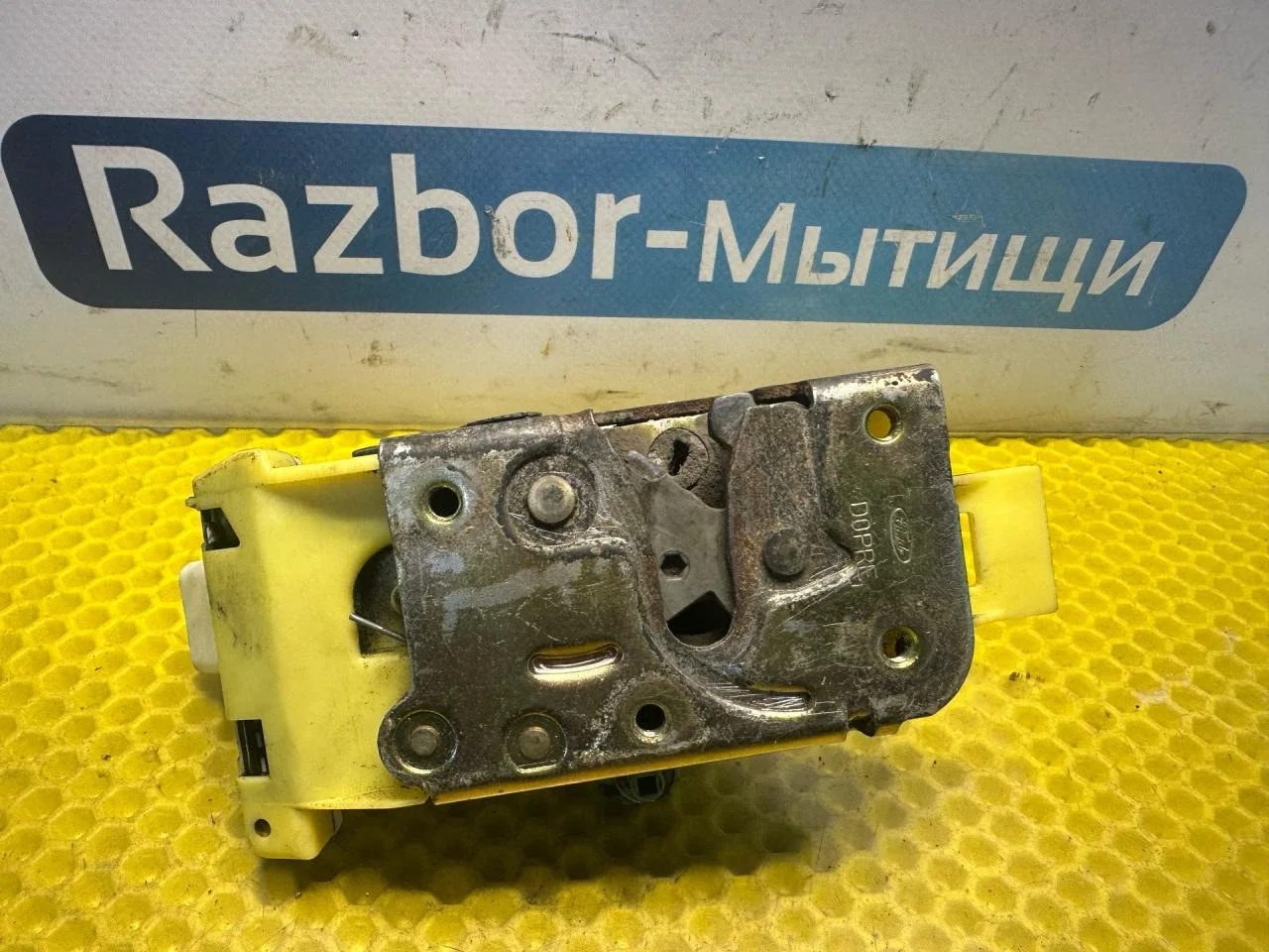 Замок двери задней правой Ford Focus рест. 2004 - миниатюра 7