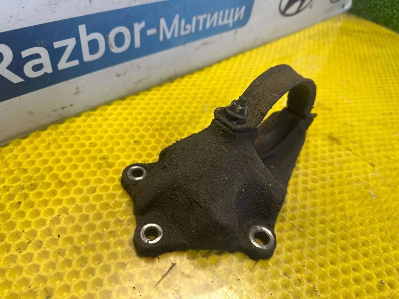 Кронштейн полуоси Ford Focus рест. 2004 - миниатюра 3