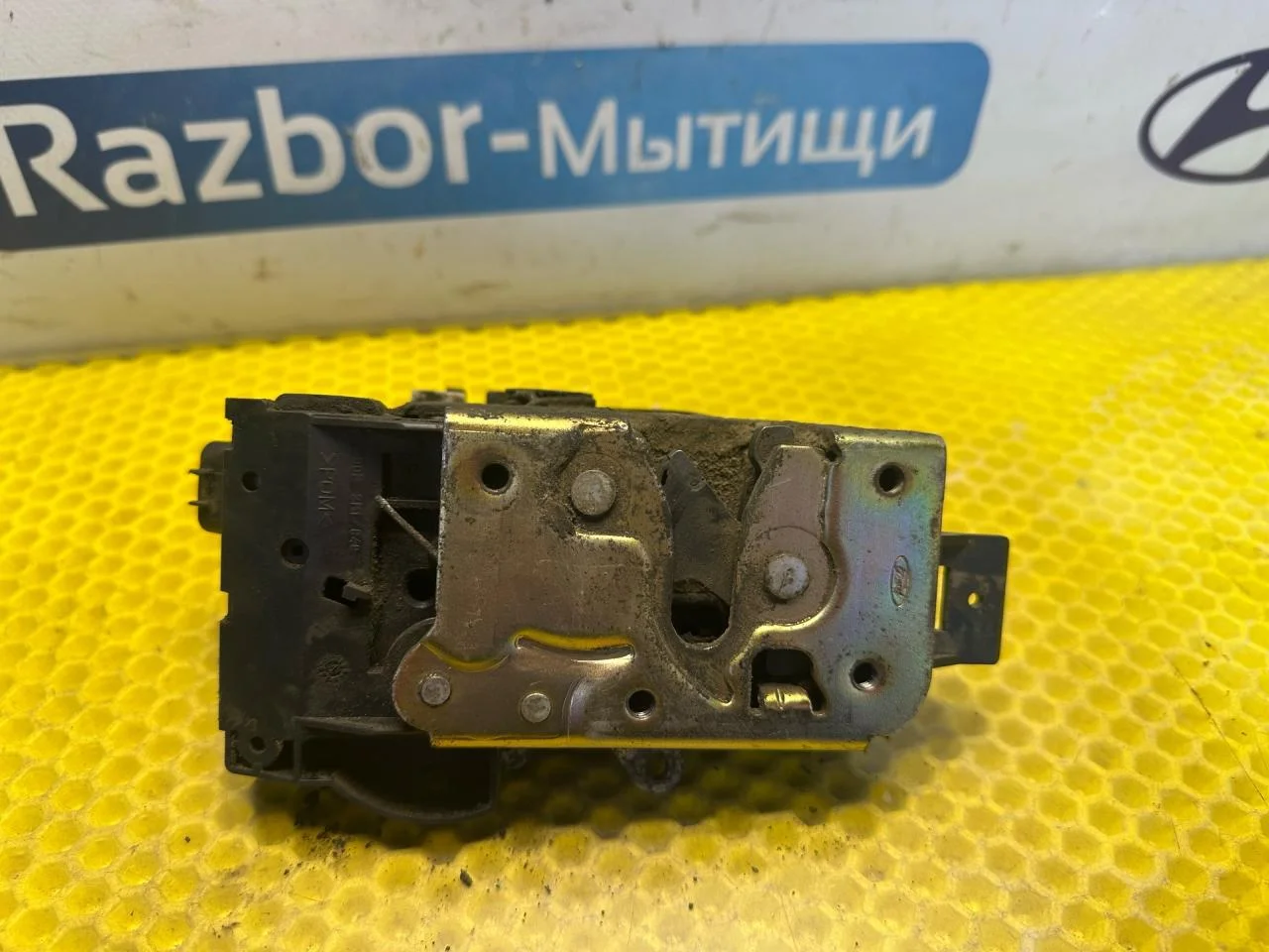 Замок двери передней правой Ford Focus рест. 2004 - миниатюра 6