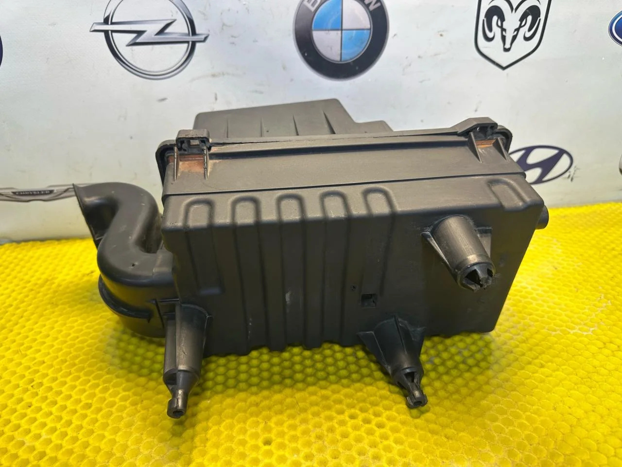 Корпус воздушногo фильтра Ford Focus рест. 2004 - миниатюра 3