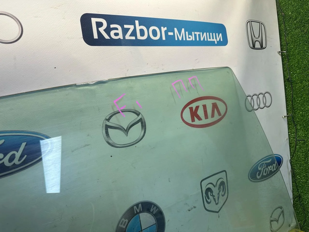 Стекло двери задней правой Ford Focus - миниатюра 4