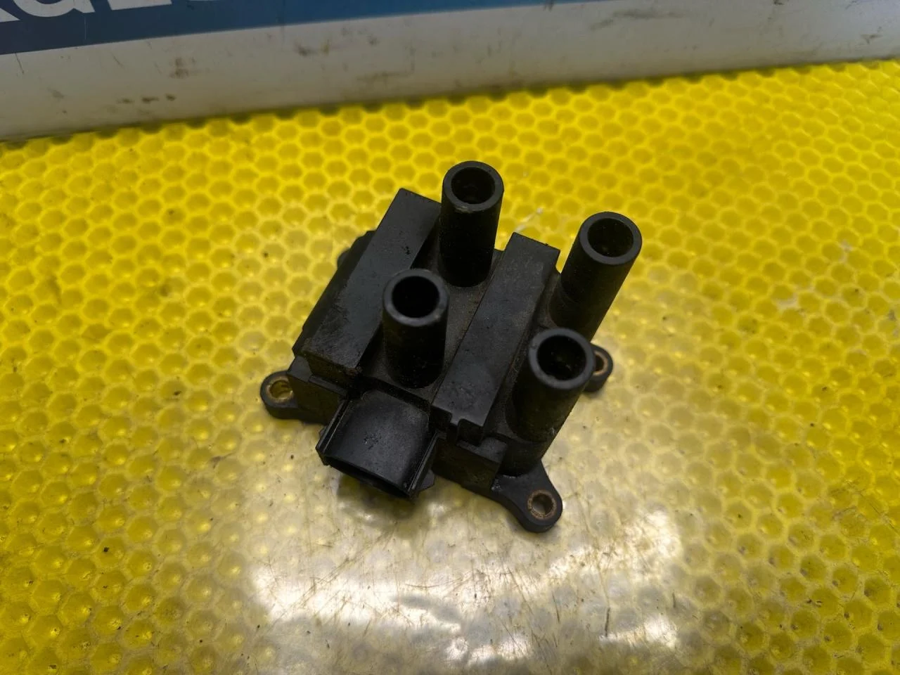 Катушка зажигания Ford Focus рест. 2004 - миниатюра 2