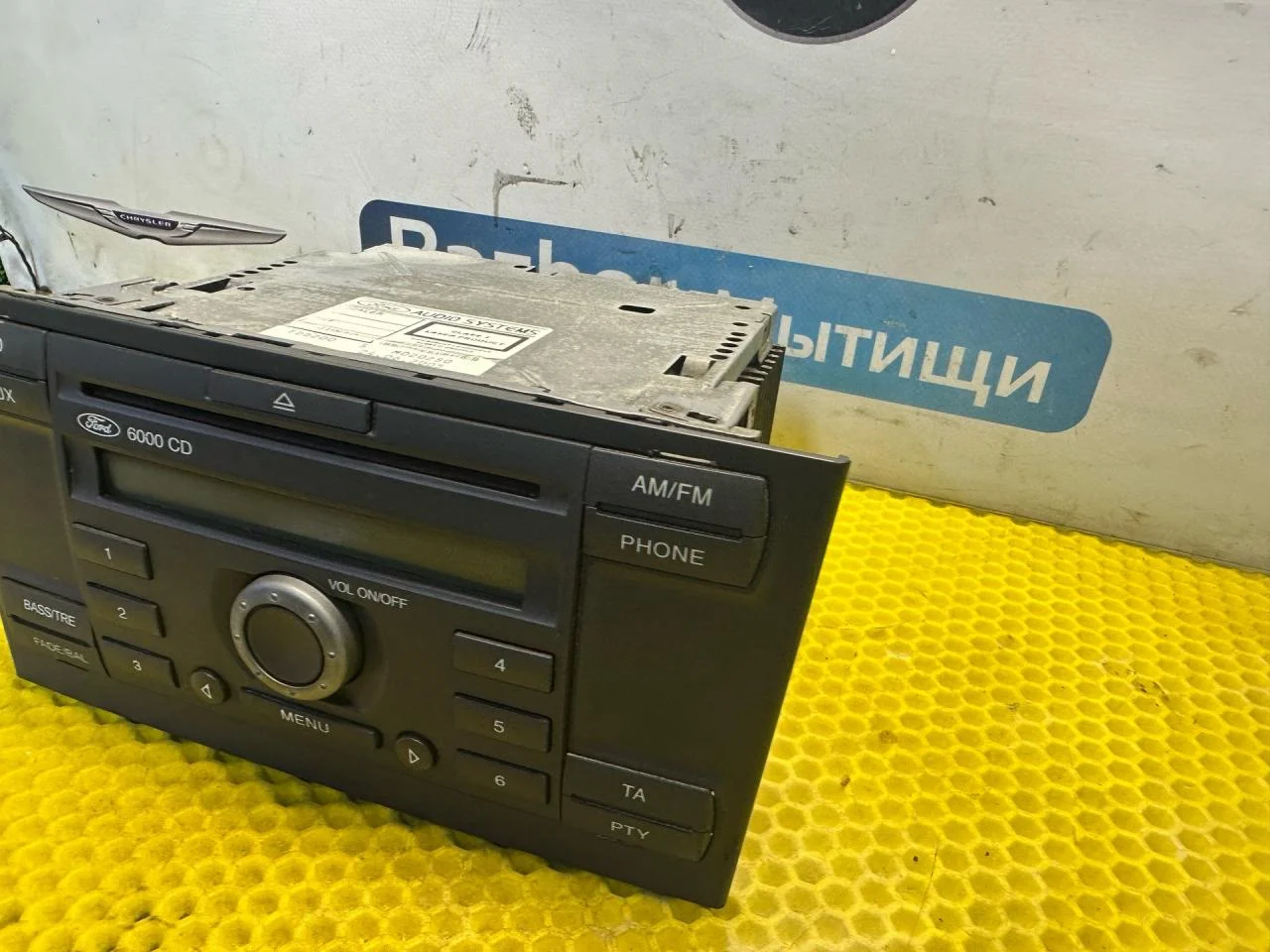 Магнитола Ford Mondeo 3 рест. 2005 - миниатюра 4