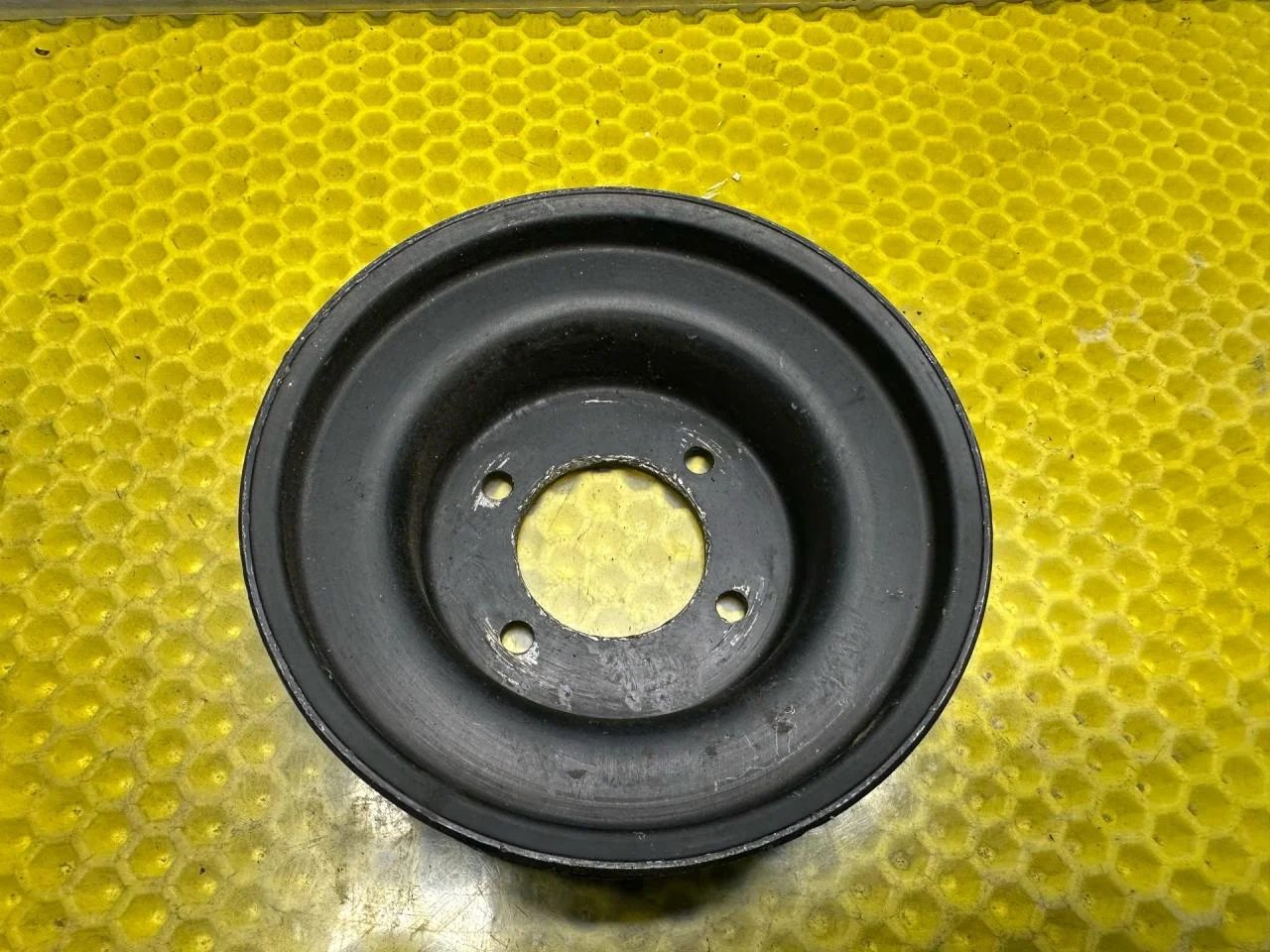 Шкив помпы BMW 5 E34 1990 1722567 - миниатюра 4