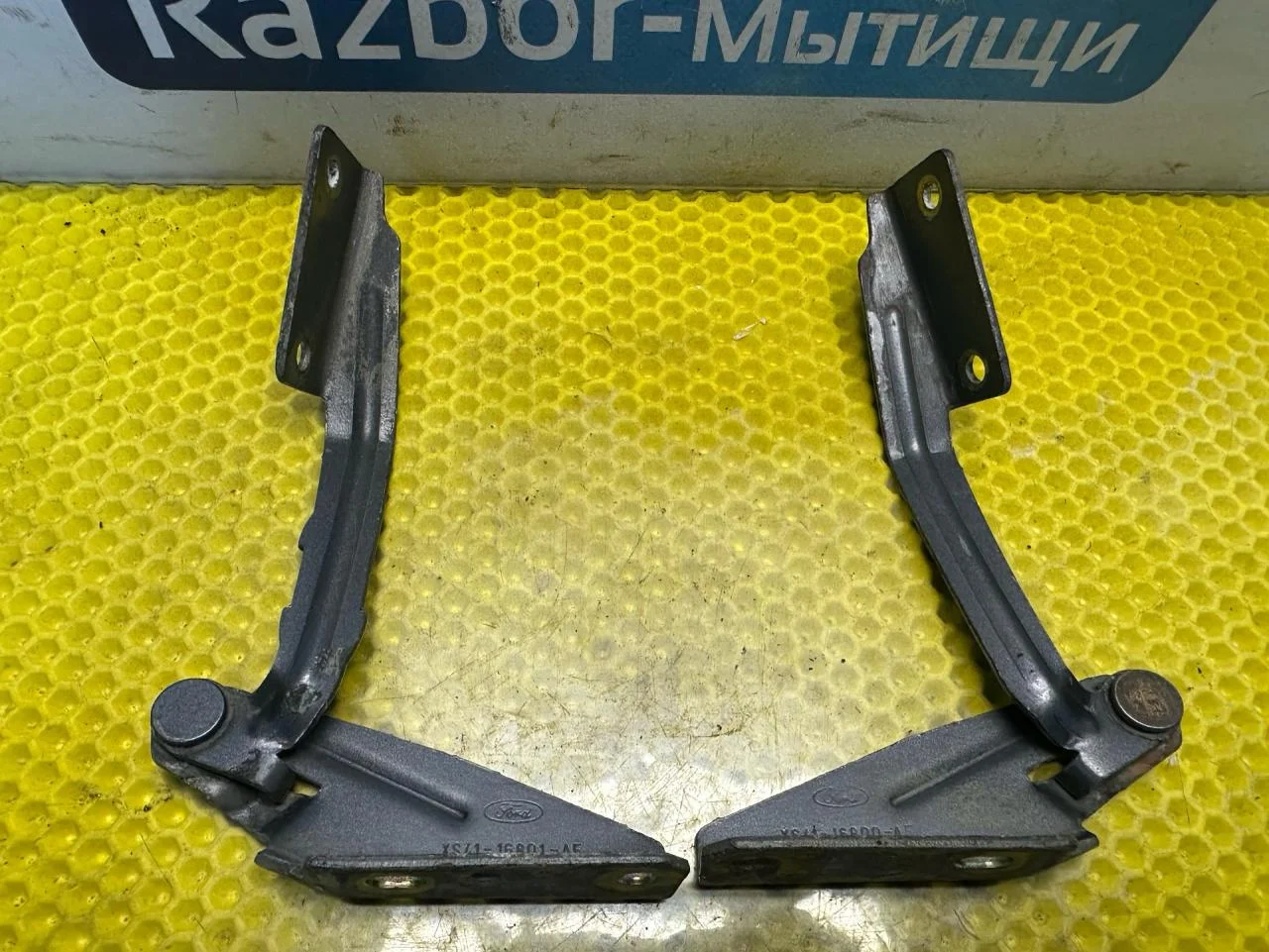 Петля капота Ford Focus рест. (2001 - 2005) - изображение 1