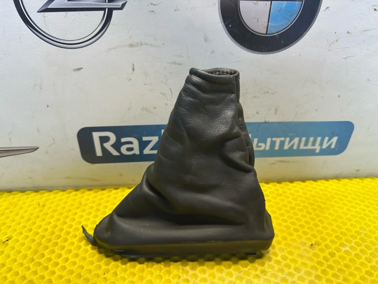 Чехол рычага КПП Ford Focus рест. 2004 - изображение 1