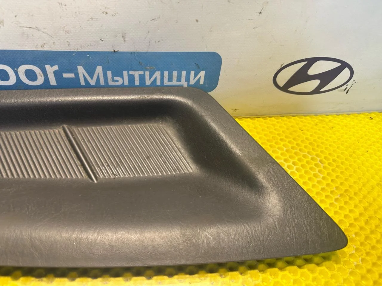 Пластик салона Ford Focus рест. 2004 - миниатюра 3