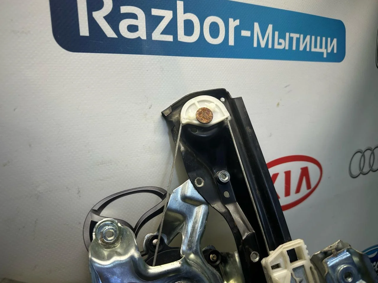 Стеклоподъемник передний правый Ford Focus рест. - миниатюра 8