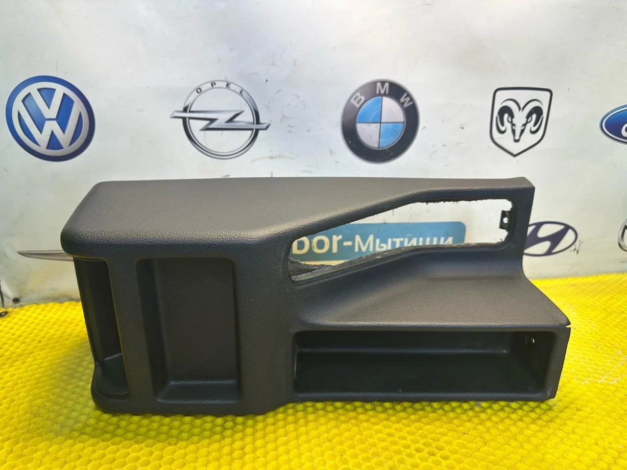 Консоль салона BMW 5 E34 1990 - миниатюра 6