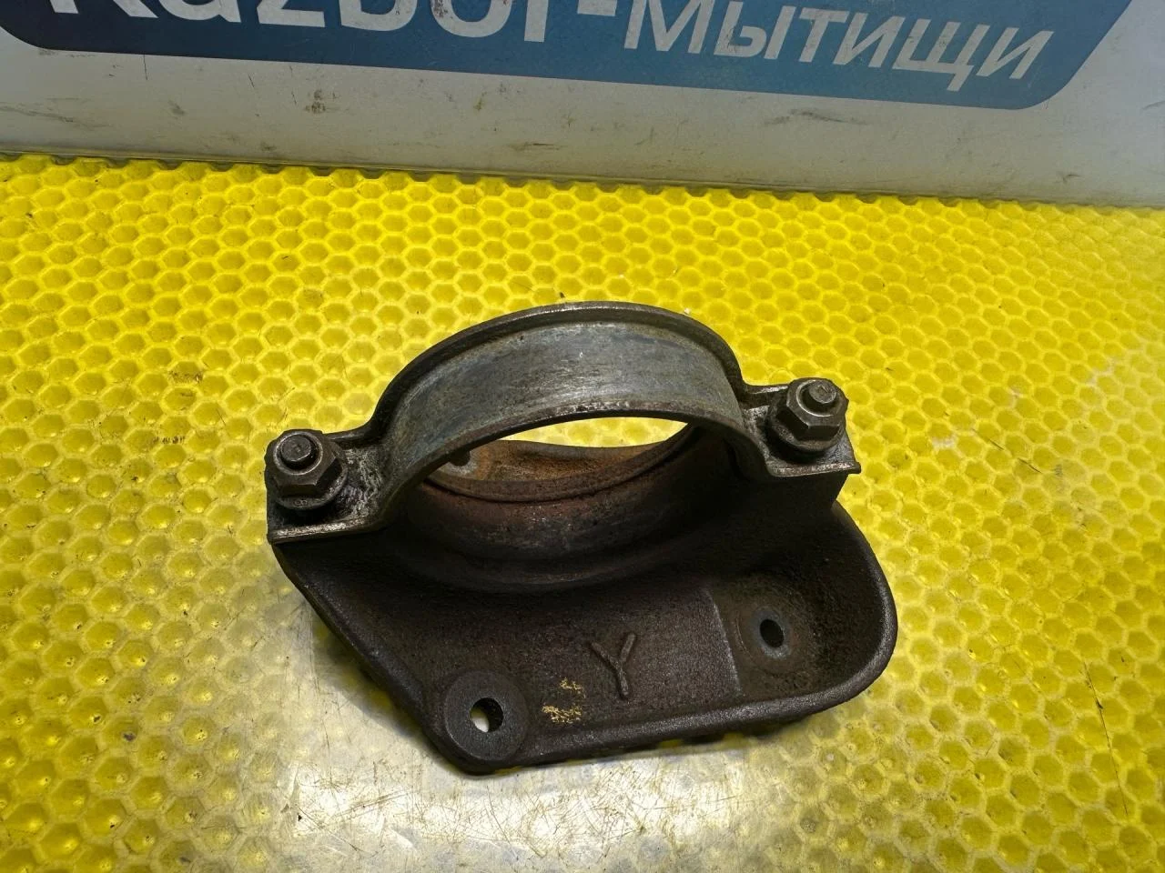Кронштейн полуоси Ford Focus рест. (2001 - 2005) - миниатюра 2