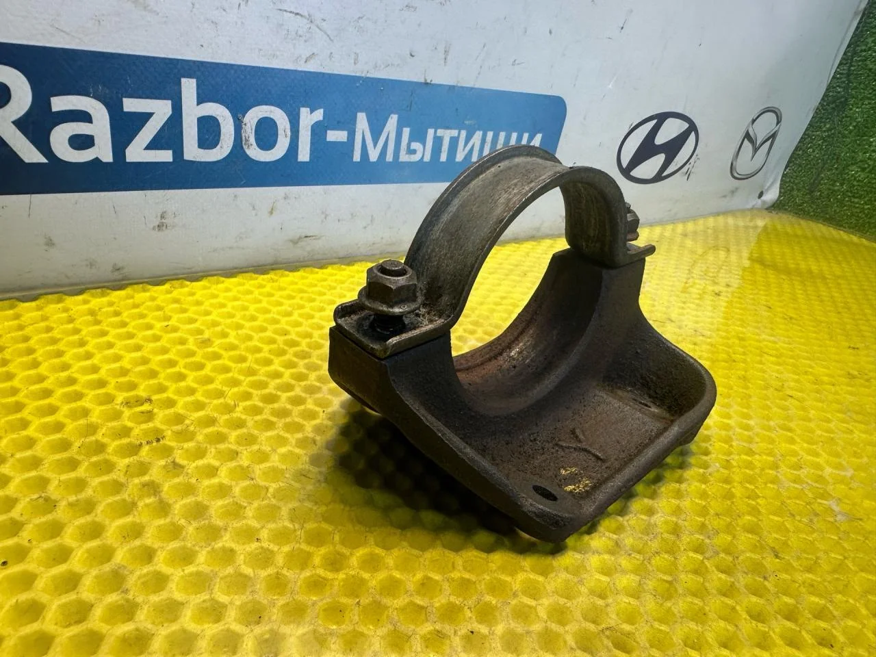 Кронштейн полуоси Ford Focus рест. (2001 - 2005) - миниатюра 3