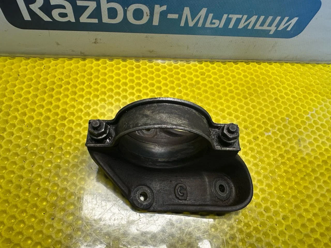 Кронштейн полуоси Ford Focus рест. 2004 - миниатюра 2