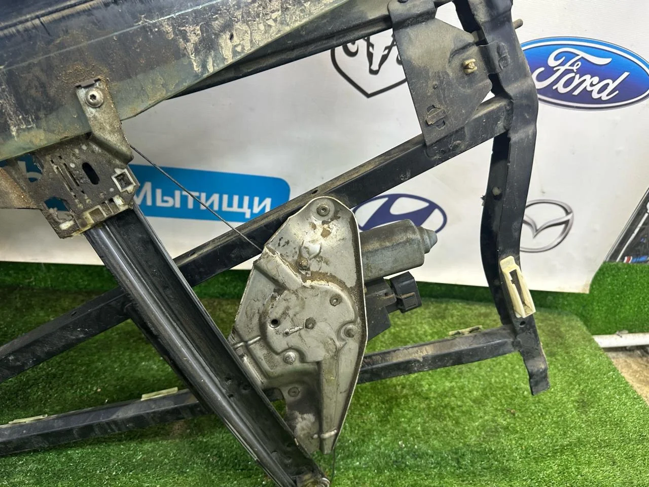 Стеклоподъемник задний правый Audi A6 C5 1999 - миниатюра 2