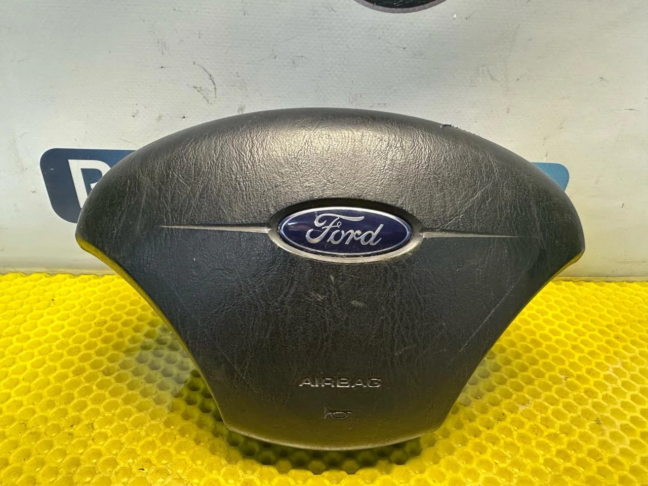 Подушка безопасности водителя Ford Focus рест. - изображение 1