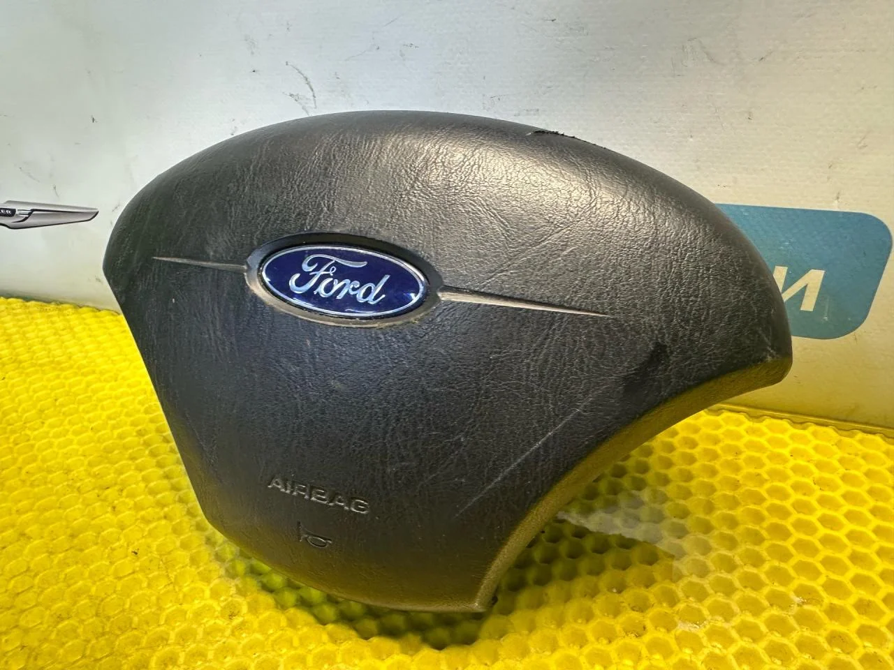 Подушка безопасности водителя Ford Focus рест. - миниатюра 3