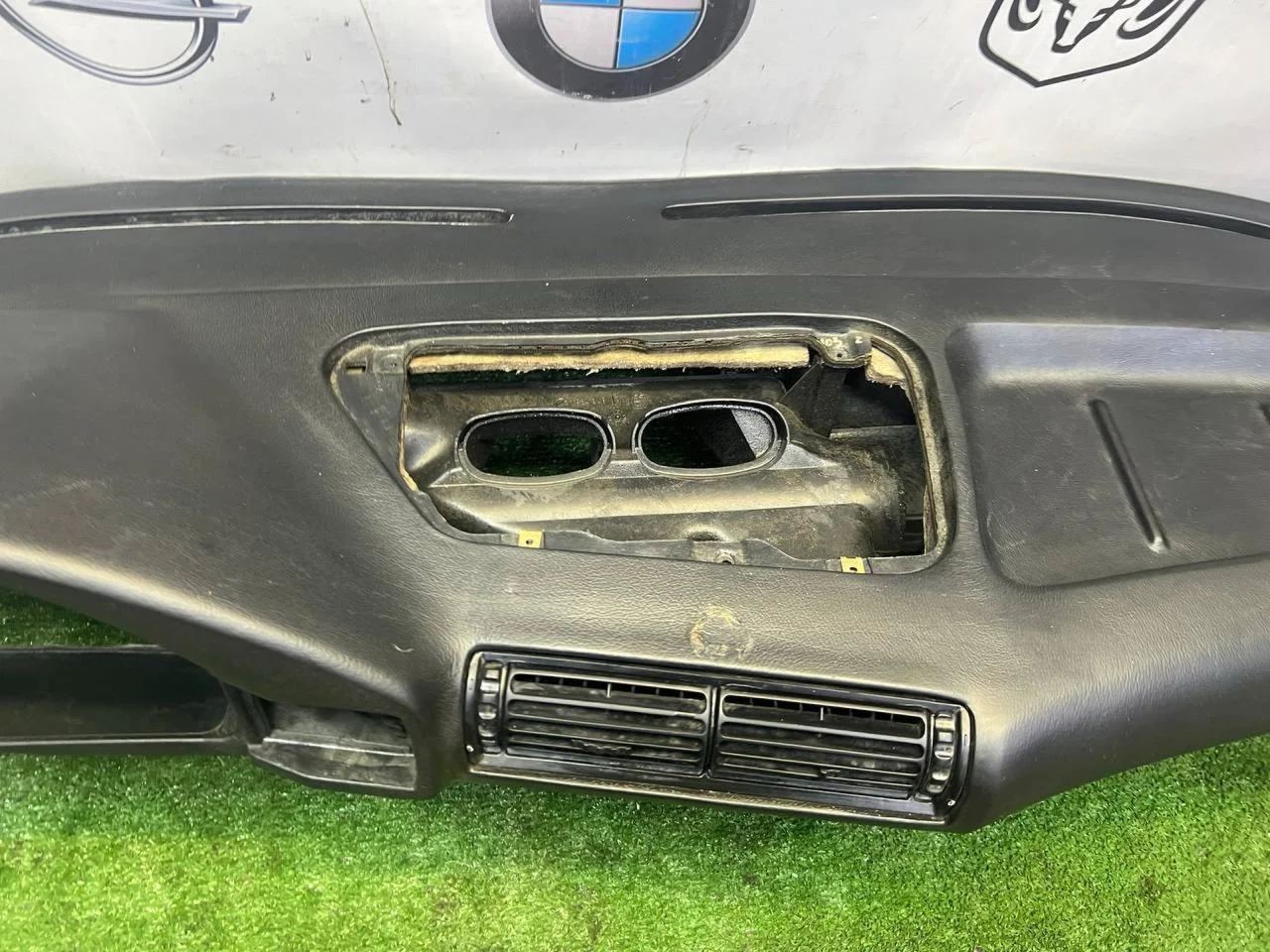 Панель передняя салона (торпедо) BMW 5 E34 1990 - миниатюра 3