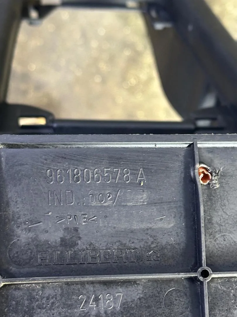 Консоль салона Peugeot 406 рест. 2002 961806578A - миниатюра 9