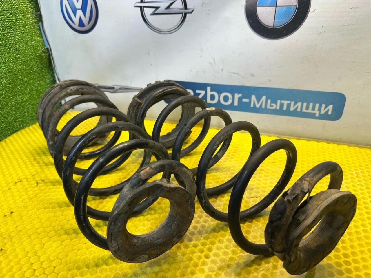 Пружина передняя Hyundai Getz 2005 - миниатюра 6