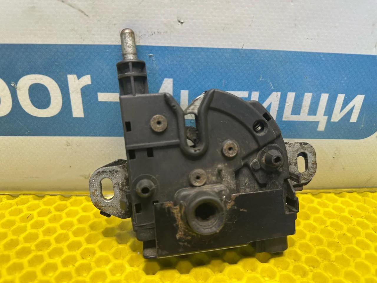 Замок капота Ford Focus рест. 2004 - изображение 1