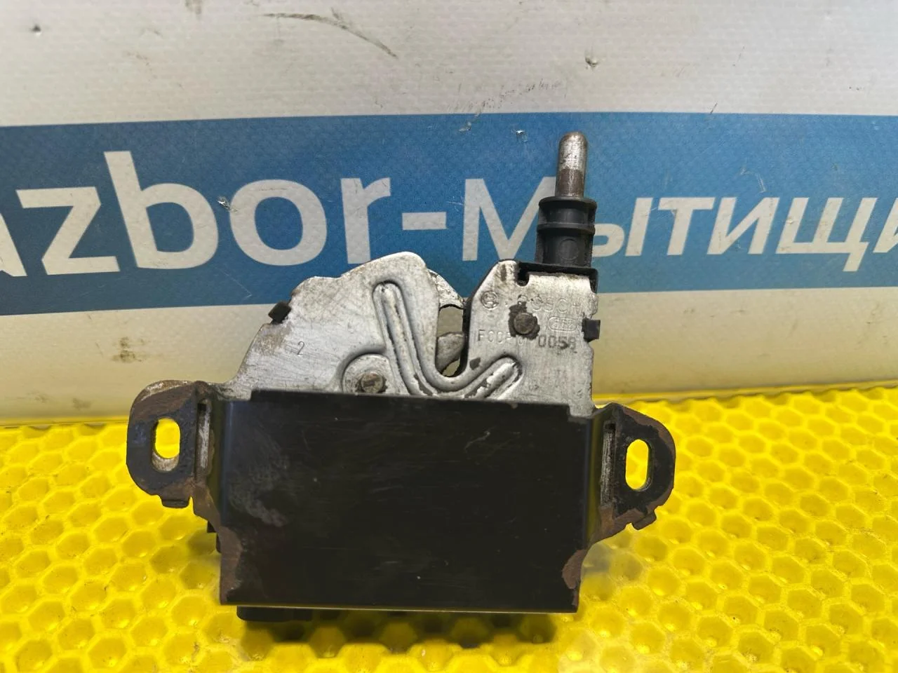 Замок капота Ford Focus рест. 2004 - миниатюра 4