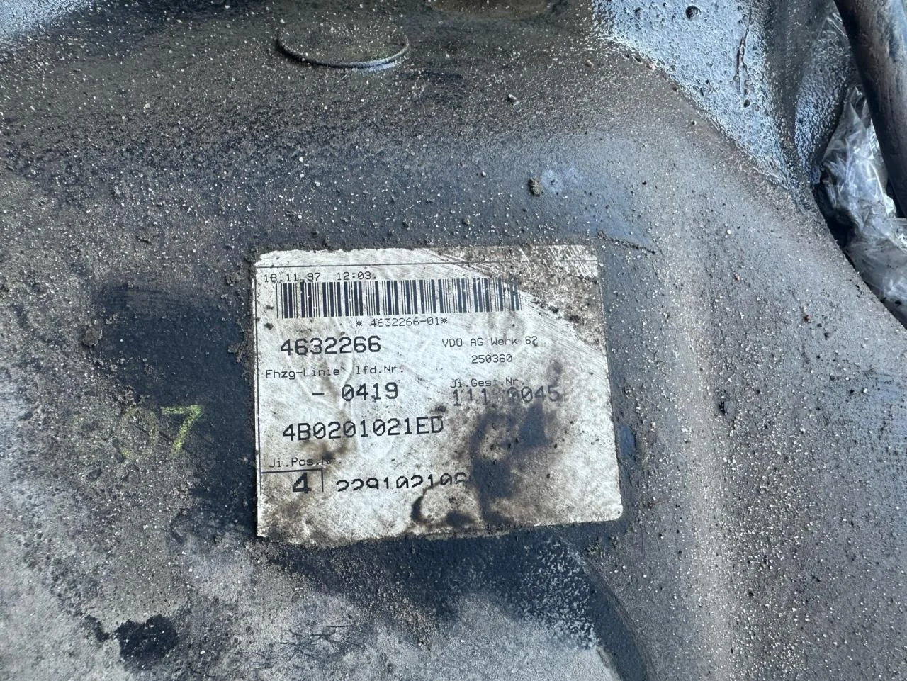 Топливный бак Audi A6 C5 1999 4B0201021ED - миниатюра 3