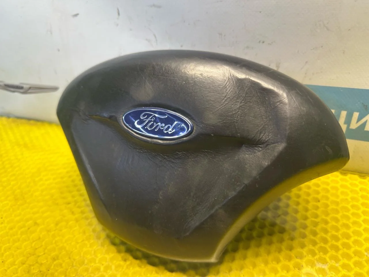 Подушка безопасности водителя Ford Focus рест. - миниатюра 3